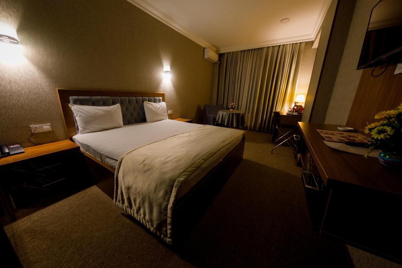 Royal Sapphire Hotel Bakü Dış mekan fotoğraf